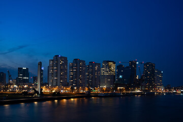 Fototapeta na wymiar Rotterdam by night