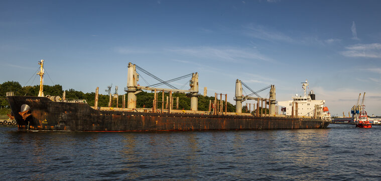 cargo ship in port