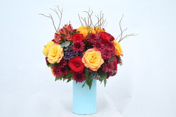 Bouquets are arranged in baskets. and beautiful pots as a gift