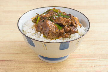 ピリ辛　茄子の肉味噌ごはん