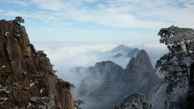 Time lapse looking out over a sea of fog at the Yellow Mountains (Huangshan) in China