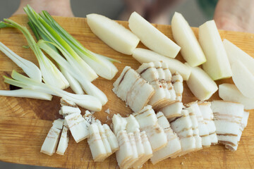 Ukrainian lard with garlic and onion