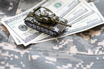 Tank and Russian money, crisis and war