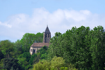 Fototapeta na wymiar Saint-Clair church in Gometz-le-Châtel village .Île-De-France region