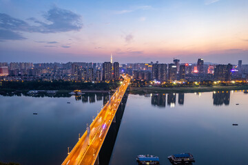 Naklejka premium China Zhuzhou city night view