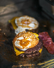Burger mit Spiegelei