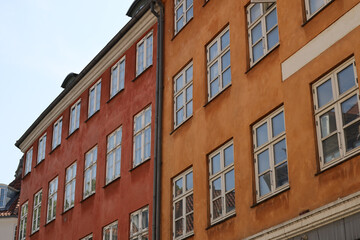 Fototapeta na wymiar The pastel colors of the characteristic buildings of Copenhagen