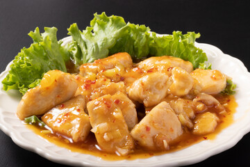 鶏肉のチリソース煮