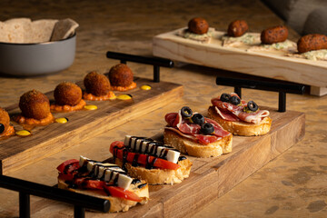 Table in a restaurant with delicious dishes 