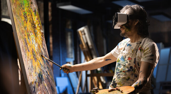 Artists created with VR glasses