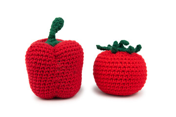 Artificial vegetables: tomato and sweet pepper, knitted from thick yarn