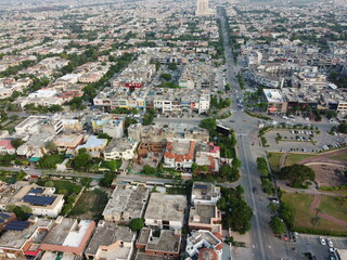 Obraz premium Population of cantt area in Lahore Pakistan