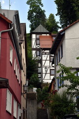 Fototapeta na wymiar Schmale Gasse in der Altstadt von Heidenheim