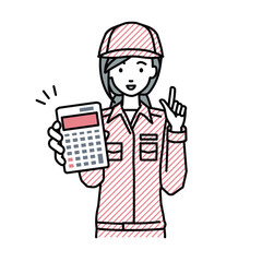 立って電卓を指差してこちらに向けて見せている作業員の女性