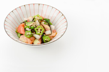トマトとオクラのさっぱり塩昆布和え