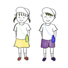 水筒を持った笑顔の半袖半ズボンの男の子と女の子(夏)