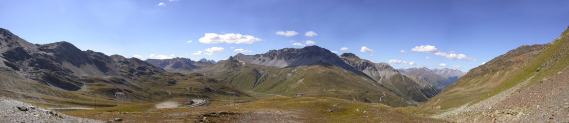 From the Stelvio Pass to the Umbrail Pass.