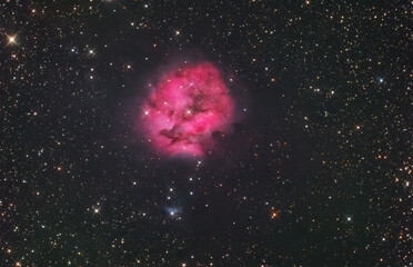 Cocoon nebula in the cygnus constellation, taken with my telescope.