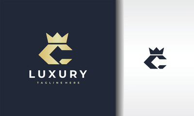 Obraz na płótnie Canvas letter C crown luxury logo