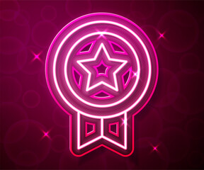 Obraz premium Glowing neon line Game rating with medal icon isolated on red background. Level results for game. Vector