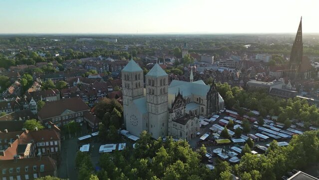 M&uuml;nster, Deutschland: Der Dom im Stadtzentrum