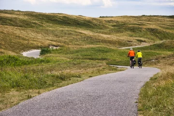 Papier Peint photo Mer du Nord, Pays-Bas Radfahren in den Dünen