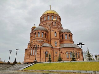 Fototapeta na wymiar Volgograd, Volgograd region, Russia - 11.04.2021. Alexander Nevsky Cathedral