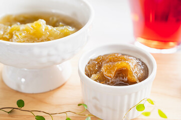 手作りのルバーブジャム