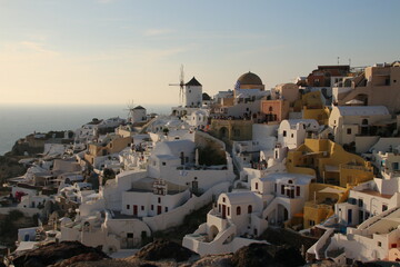 Fototapeta premium View on Oia at late afternoon (Santorini, Greece)