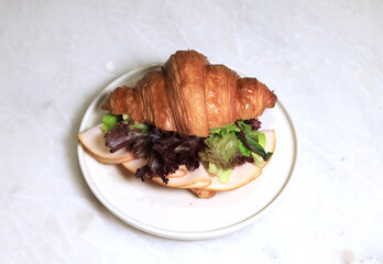 food, croissant, breakfast, bun, sandwich, bread, snack, french, meal, pastry, lettuce, lunch,...