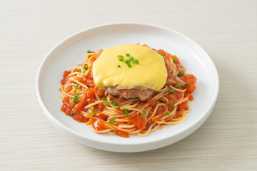 Spaghetti Tomato Sauce with Hamburg and Cheese