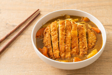 curry ramen noodles with tonkatsu fried pork cutlet