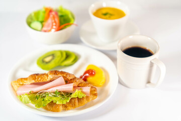 朝食のイメージ
