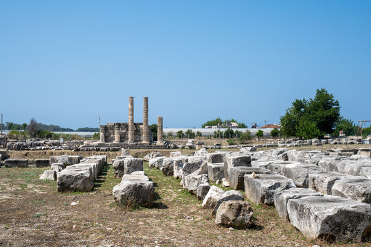 ruins of an temple in sicily