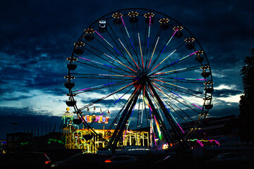 Nachts auf der Kirmes