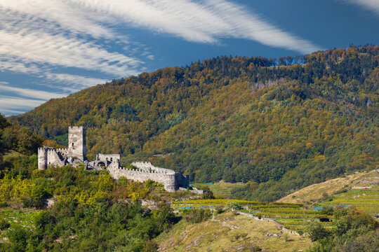 Hinterhaus castle ruins (Ruine Hinterhaus), Spitz, Wachau, UNESCO site, Lower Austria, Austria