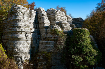 Obraz premium Mountain landscape with rock formations near the village of Papigo in Epirus, Greece