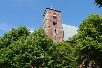 Fototapeta na wymiar Kirchturm Dom in Verden (Aller)