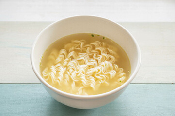 休日昼の塩ラーメン