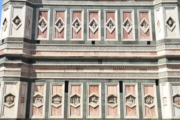 Marbres polychromes du Duomo de Florence. Italie