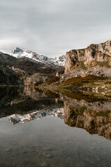 Fototapeta na wymiar Mountain reflection in a crystal clear lake
