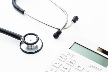 白背景の医療費イメージ