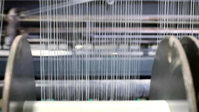 Geo synthetic mesh manufacturing in automated machine, plastic thread manufacturing.