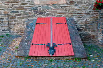 Kellerluke, Aukirche St. Mariä, Monschau, Eifel, Nordrhein-Westfalen
