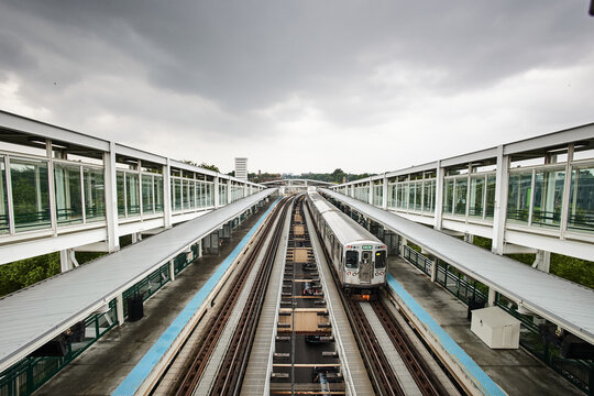 Train station in Chicago without people