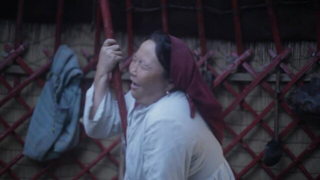 The process of childbirth in a yurt. Historical times among the nomads of Kyrgyzstan