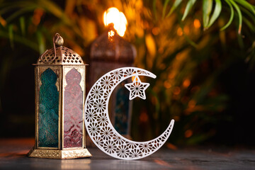 Traditional lantern lamp with crescent moon shape