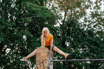 sort girl in the park