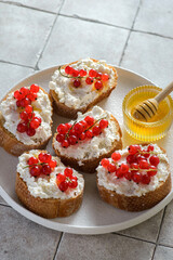 sandwiches with red currant and cheese
