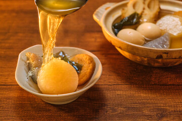 おでん 取り皿に取り分ける